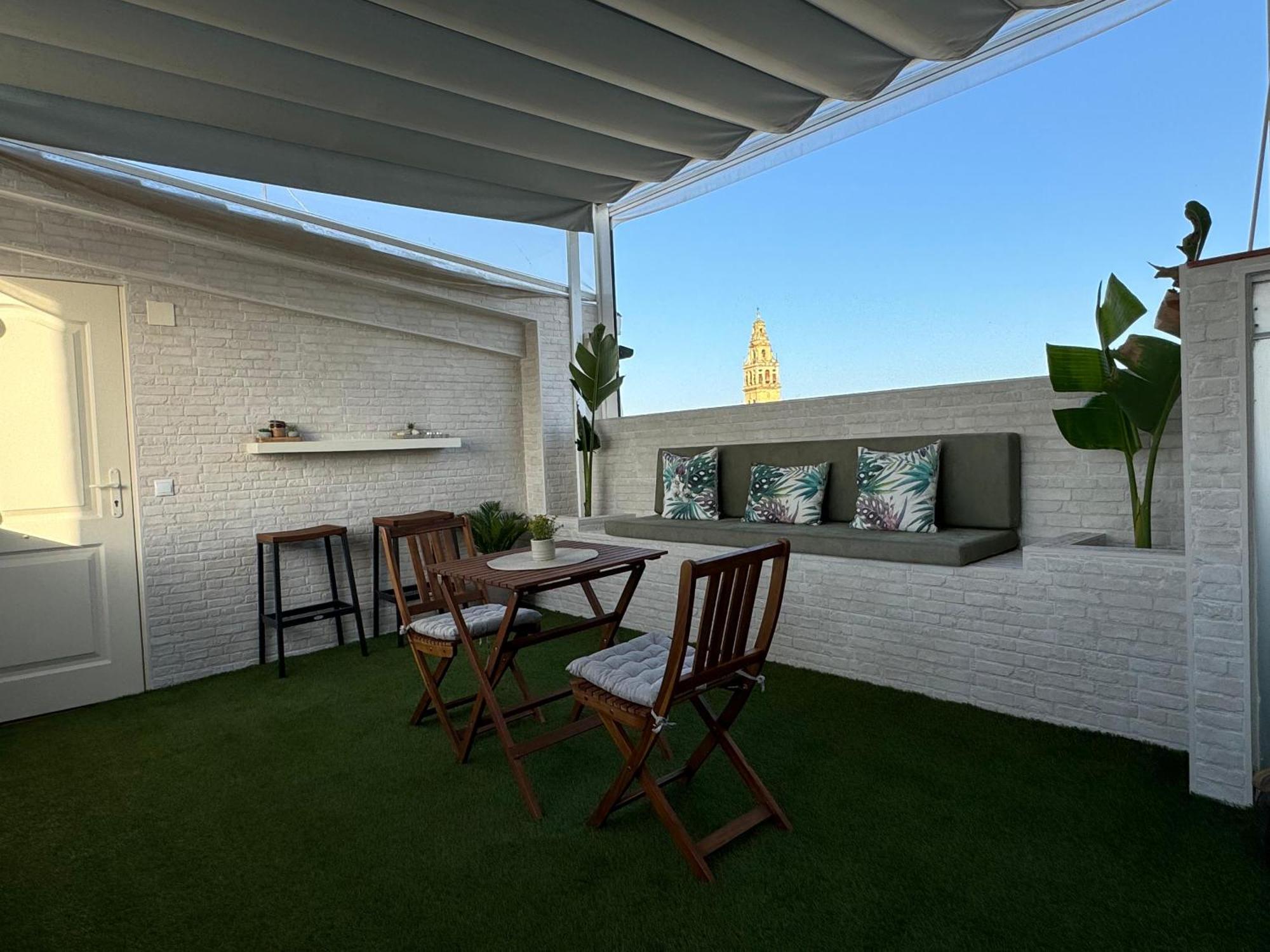Atico De La Sultana Con Terraza Privada Apartment กอร์โดบา ภายนอก รูปภาพ
