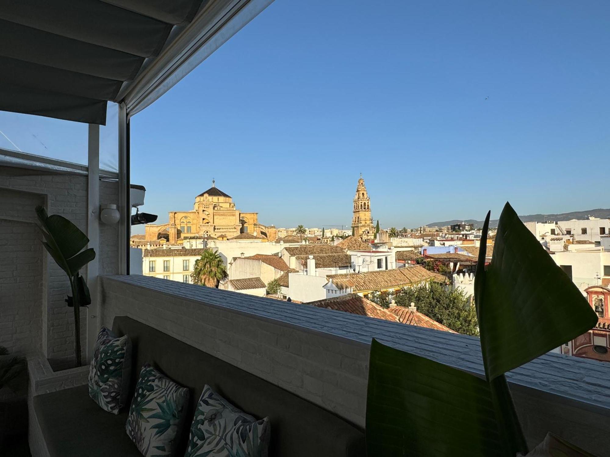 Atico De La Sultana Con Terraza Privada Apartment กอร์โดบา ภายนอก รูปภาพ