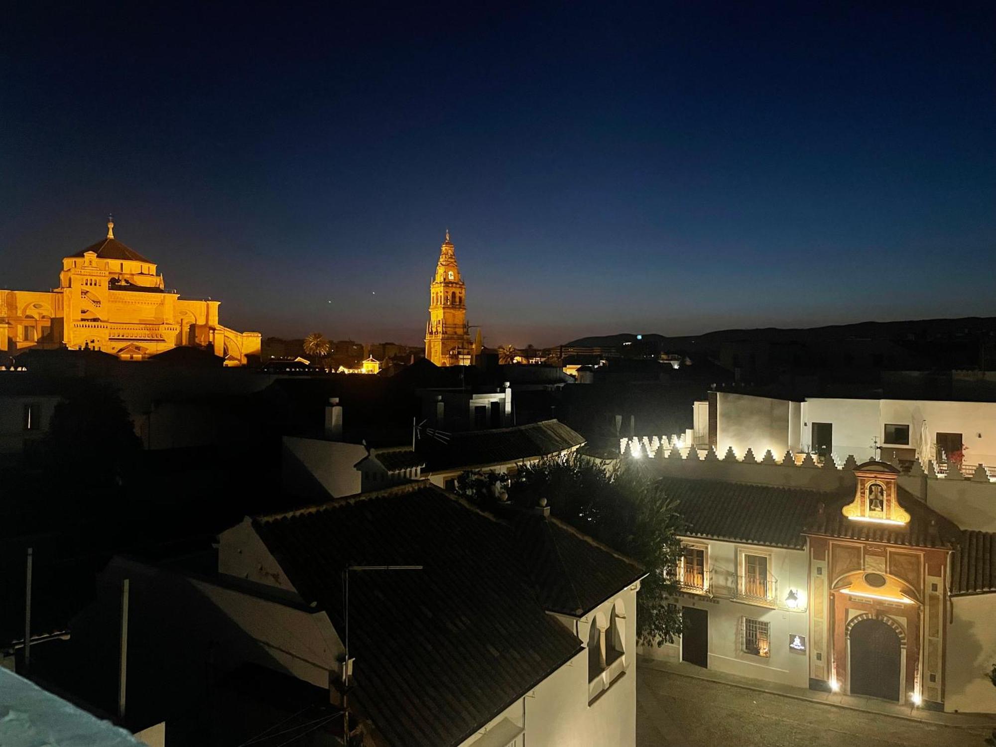 Atico De La Sultana Con Terraza Privada Apartment กอร์โดบา ภายนอก รูปภาพ