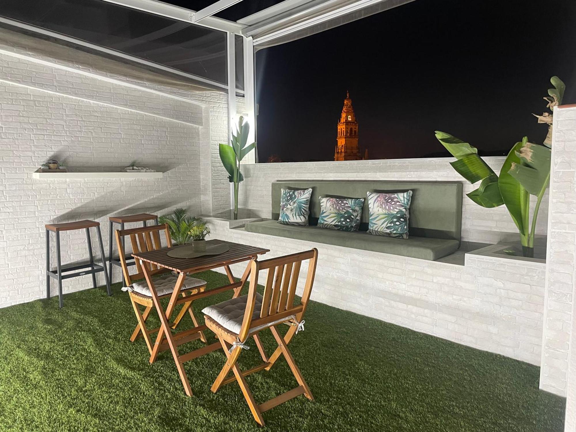 Atico De La Sultana Con Terraza Privada Apartment กอร์โดบา ภายนอก รูปภาพ
